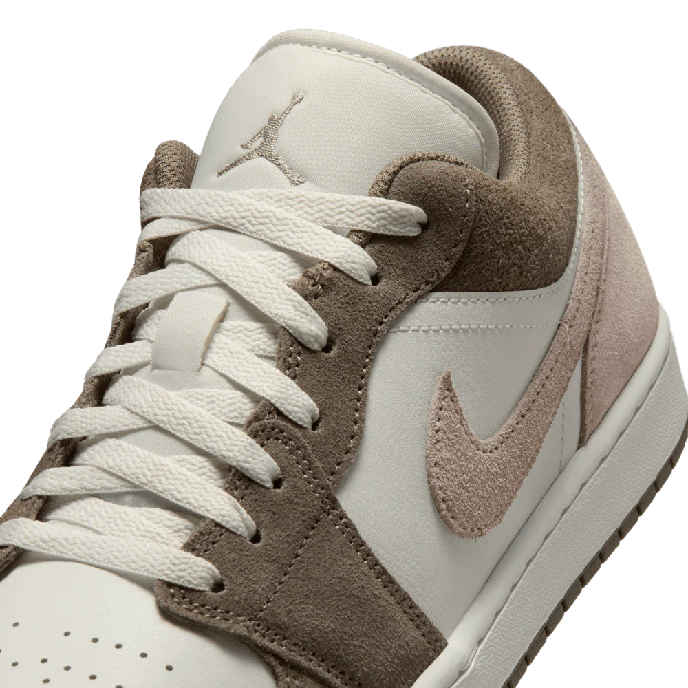 Air Jordan 1 Low - Image 8