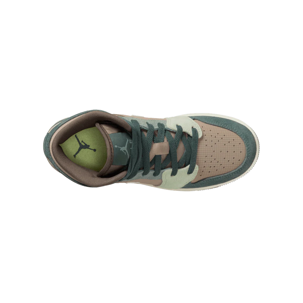 GS Air Jordan 1 Mid SE - Image 7