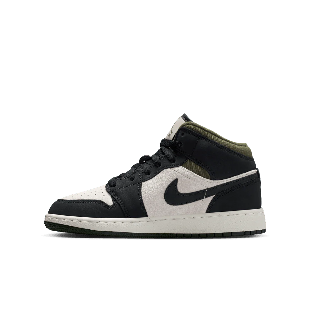 GS Air Jordan 1 Mid SE - Image 3