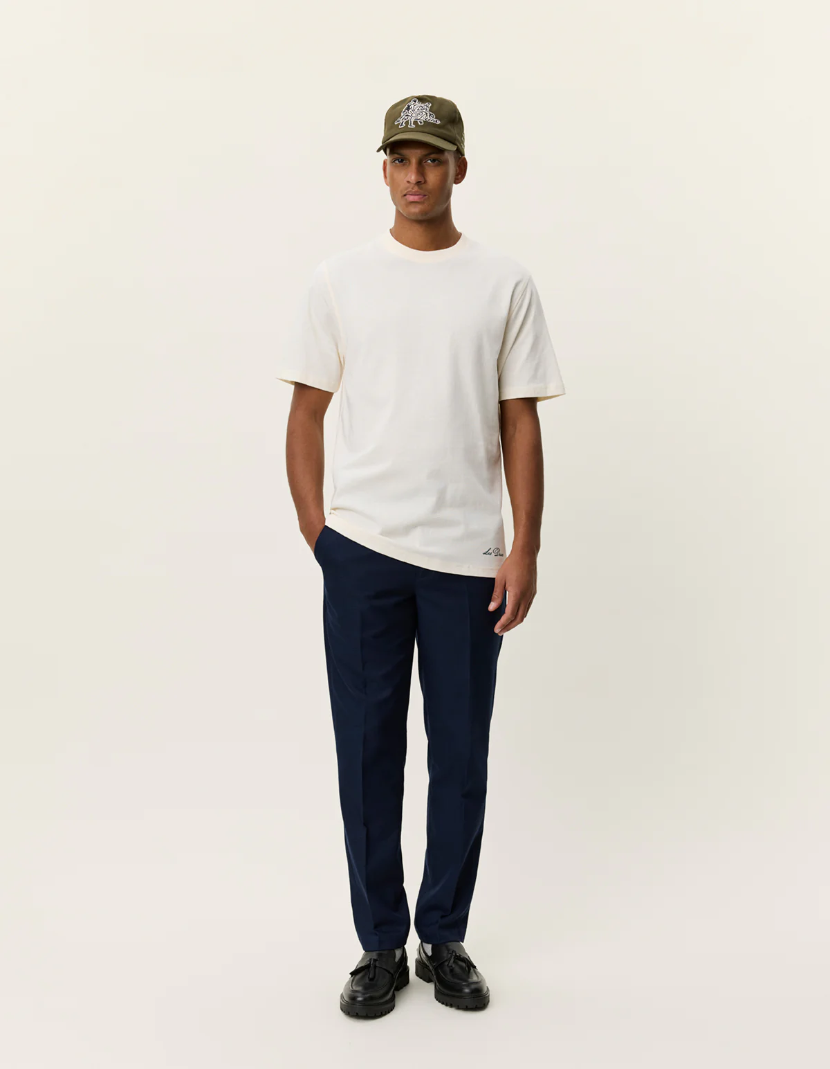 Les Deux Ben Artist Tee - Image 6