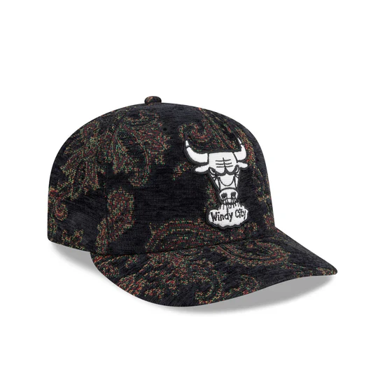 New Era x Three Looms 5950 Pinched Crown Chicago Bulls Jacquard Chenille Fitted Hat - Image 4