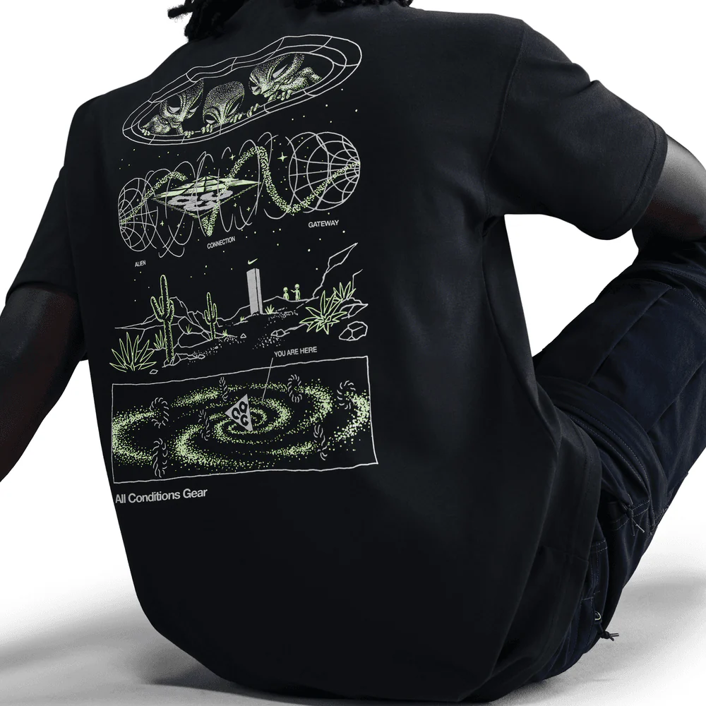 Nike ACG Mystery Lights Tee - Image 4