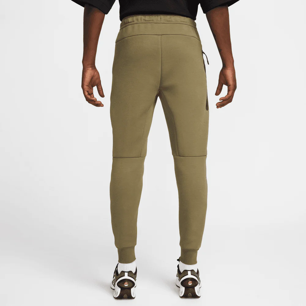 Nike Tech Fleece Jogger - Image 2