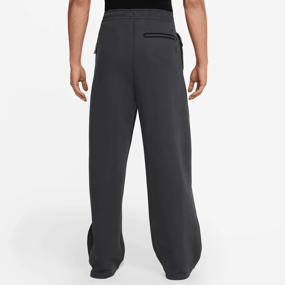 Nike Tech Fleece Loose-Fit Open Hem Pant - Image 2