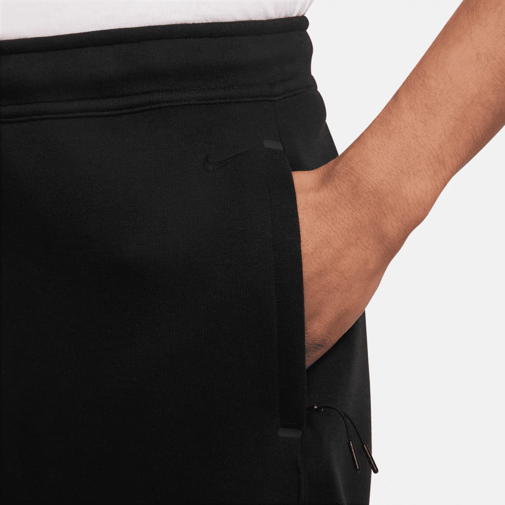 Nike Tech Fleece Loose-Fit Open Hem Pant - Image 3