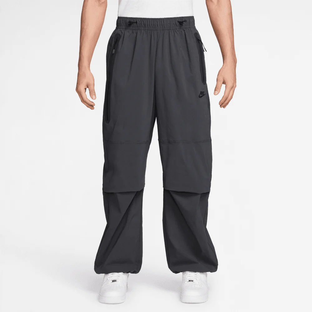 Nike Tech Woven Oversized Pant