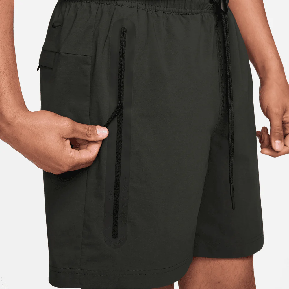 Nike Tech Woven Short - Image 3