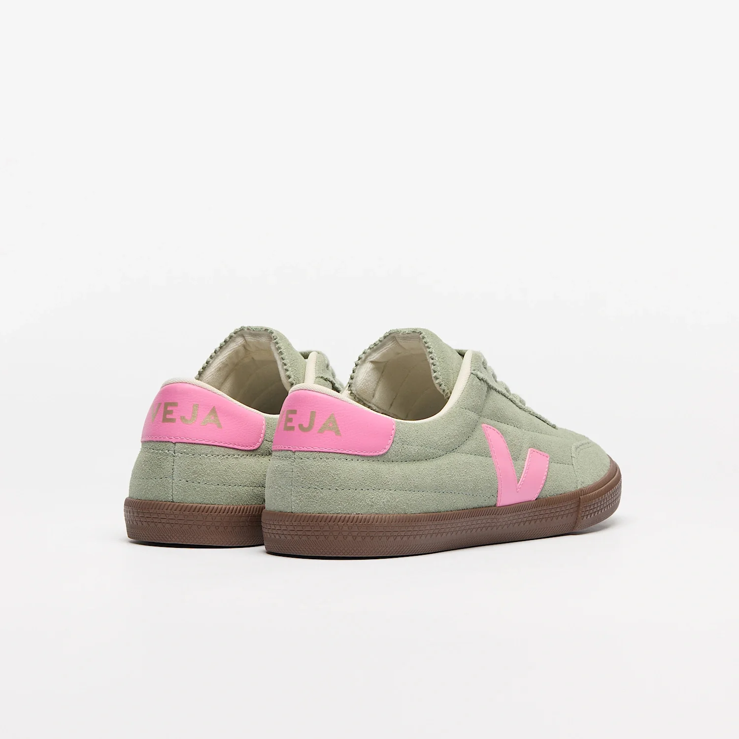 Veja Panenka Suede - Image 3