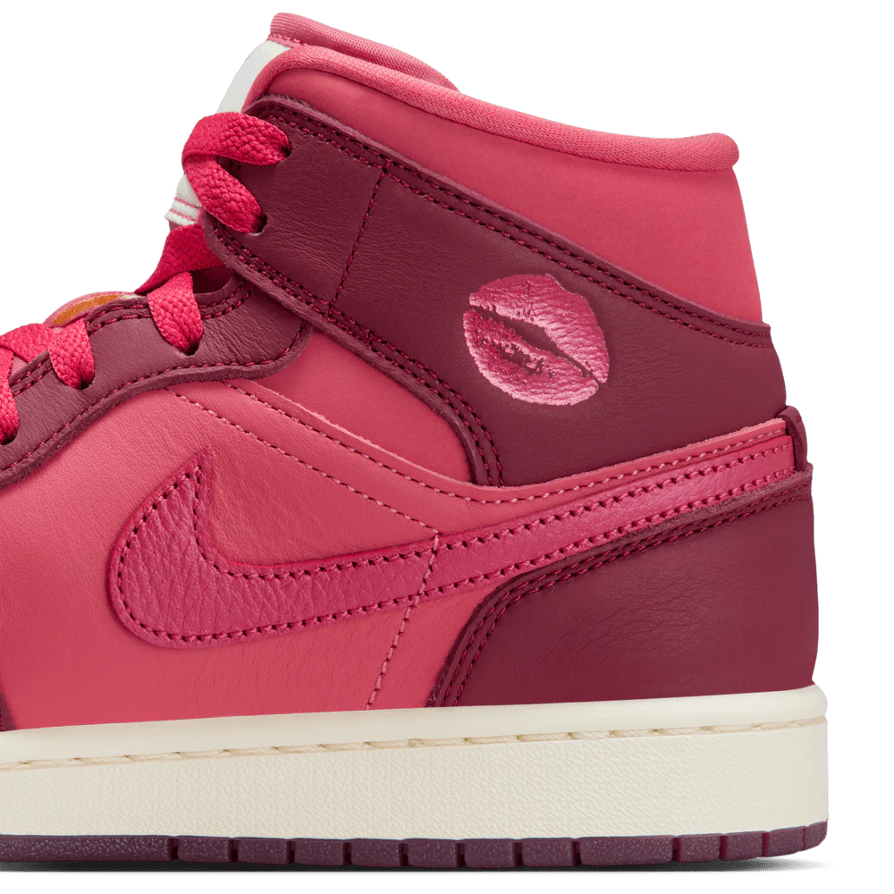 Wmns Air Jordan 1 Mid SE - Image 7