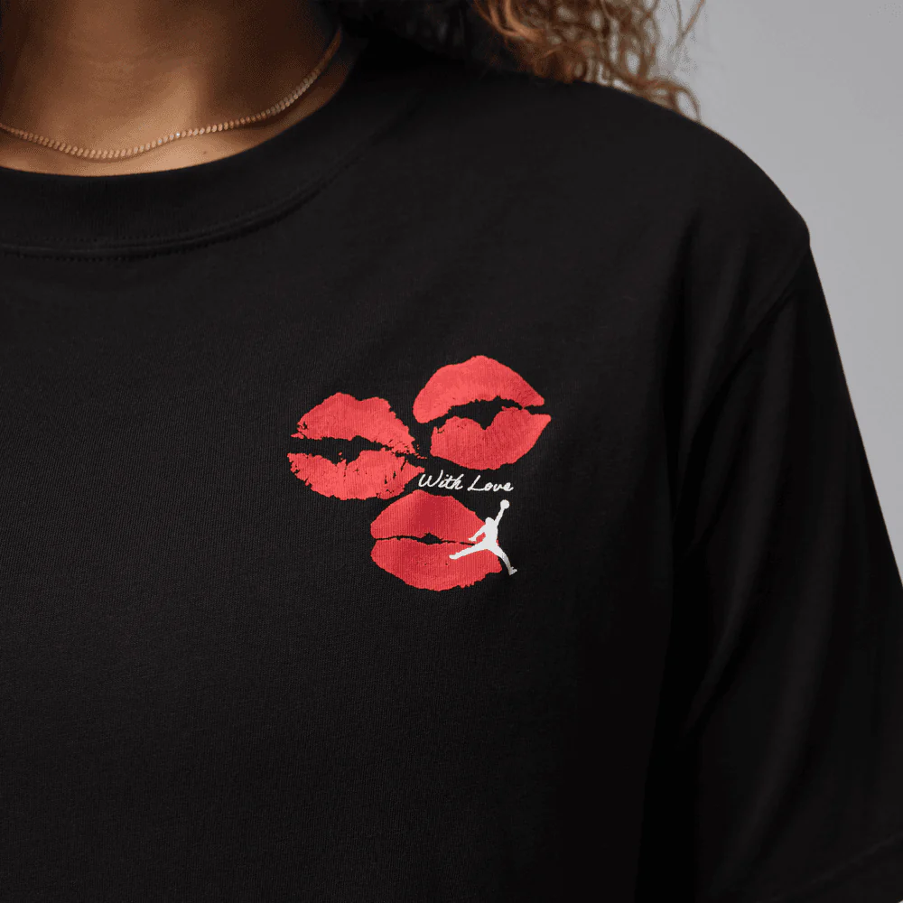 Wmns Air Jordan Flight GFX Kiss Tee - Image 3