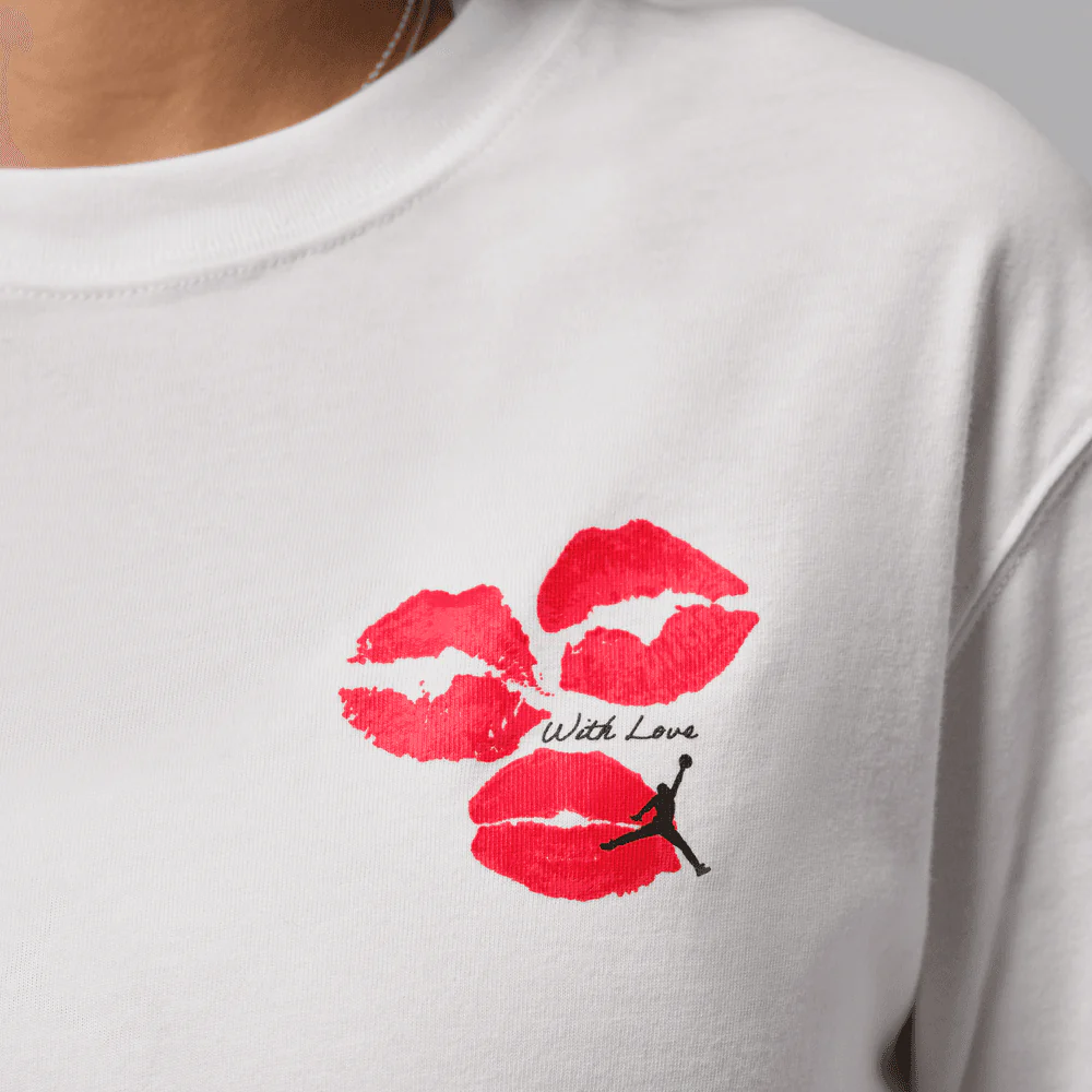 Wmns Air Jordan Flight GFX Kiss Tee - Image 3