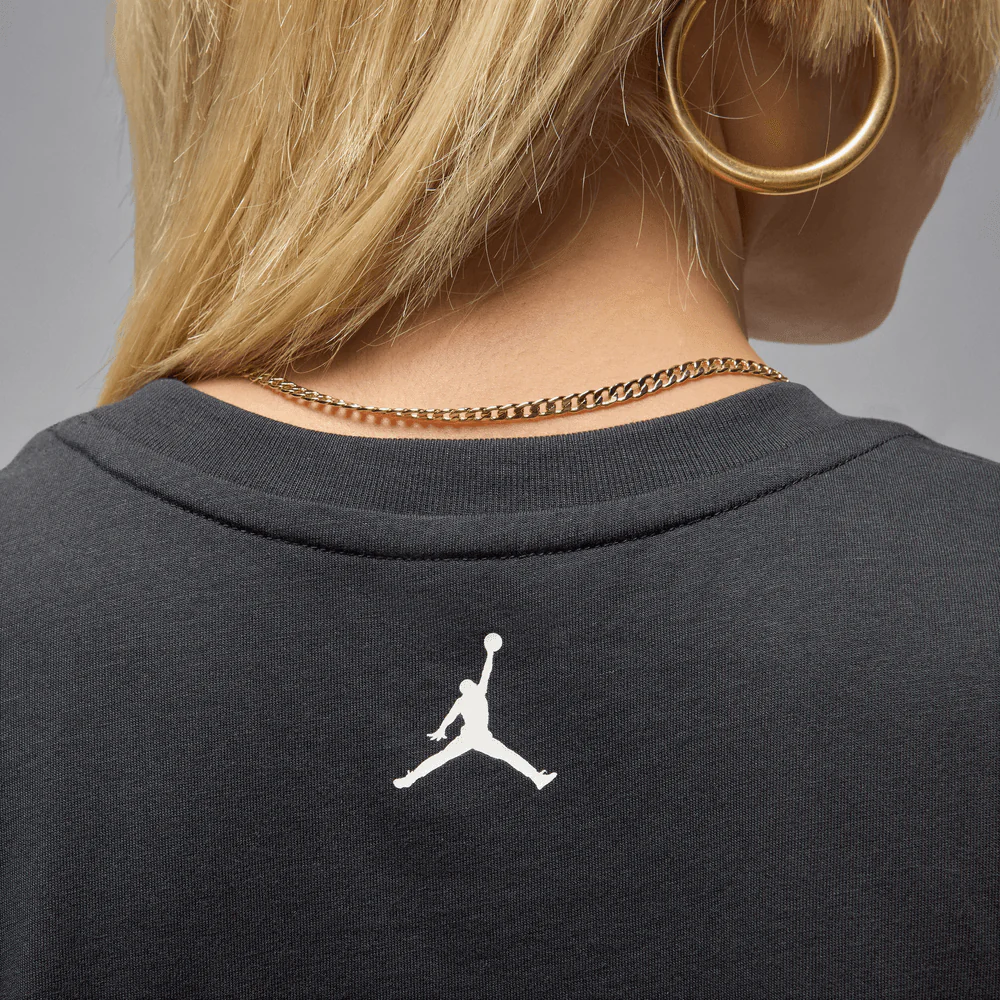 Wmns Air Jordan Flight Sleeveless Graphic Tee - Image 4
