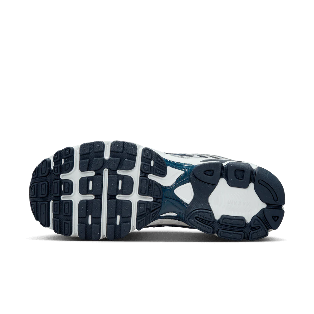 Wmns Nike Air Max Moto 2K - Image 2