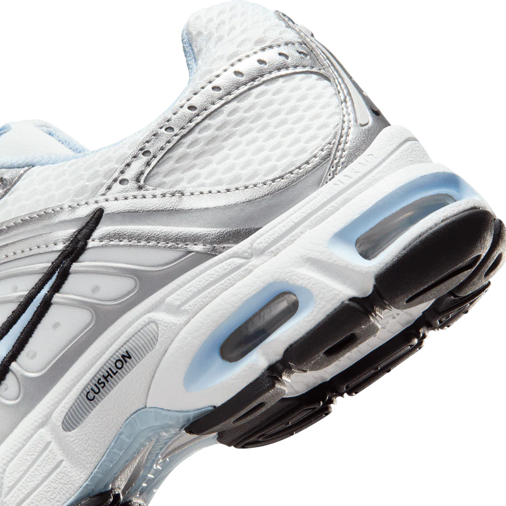 Wmns Nike Air Max Moto 2K - Image 7