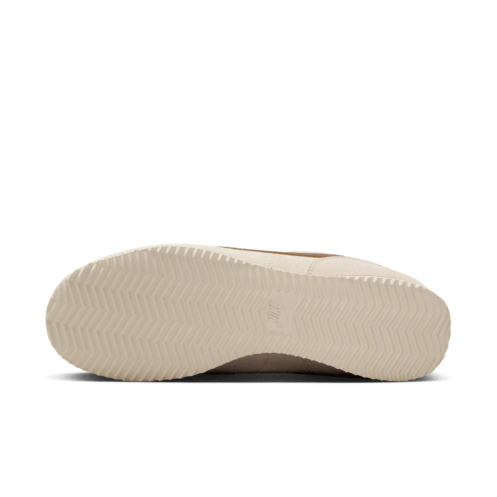 Wmns Nike Cortez - Image 2