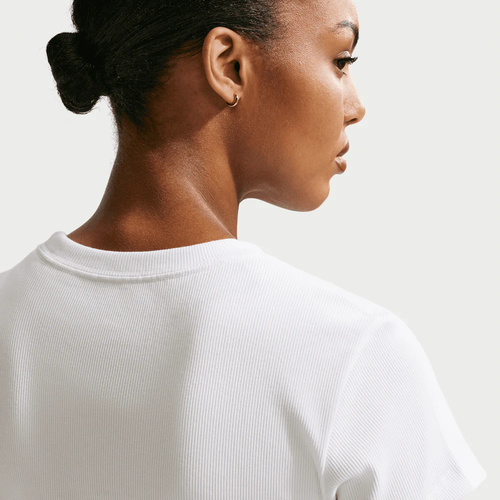 Wmns Nike Sportswear Ribbed Cropped Tee - Image 4